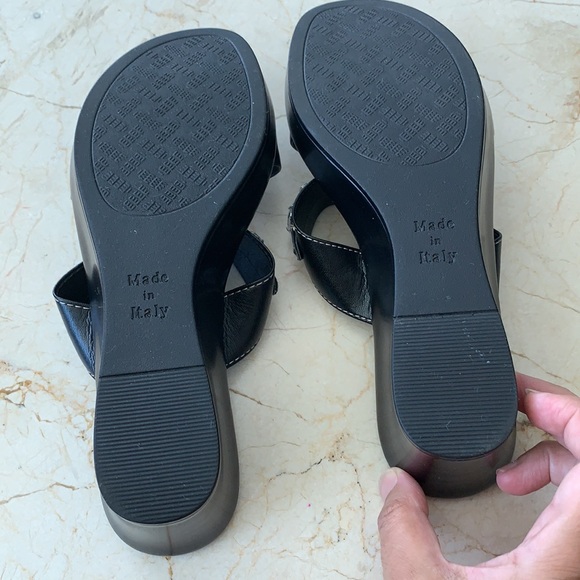 👠3for$30 Beautiful Italian shoemaker sandals with Crystals  made in Italy 🇮🇹 - Picture 4 of 9